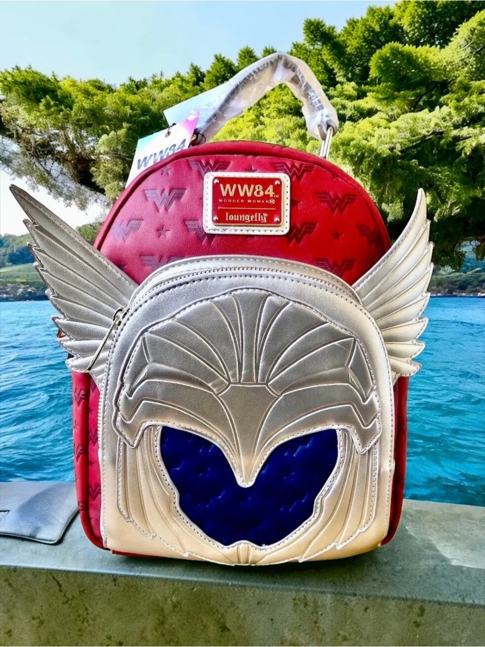 Loungefly x DC Comics Wonder Woman Mini Backpack Limited Edition New